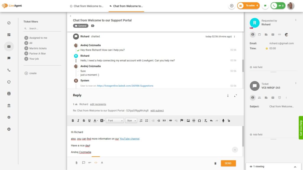 Príklad chatovania a odosielania emailu z jedného rovnakého hybridného tiketu: